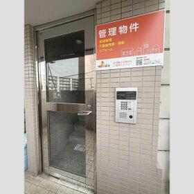 14/14 エントランス
