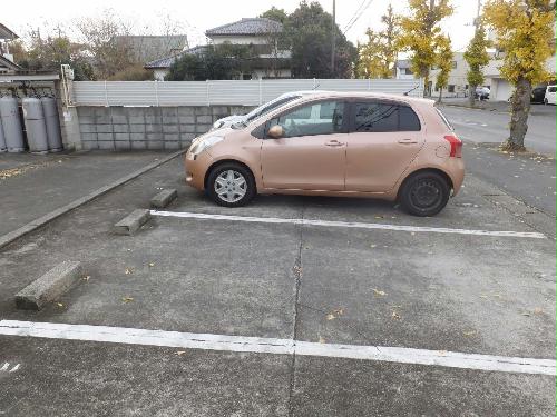 14/22 駐車場