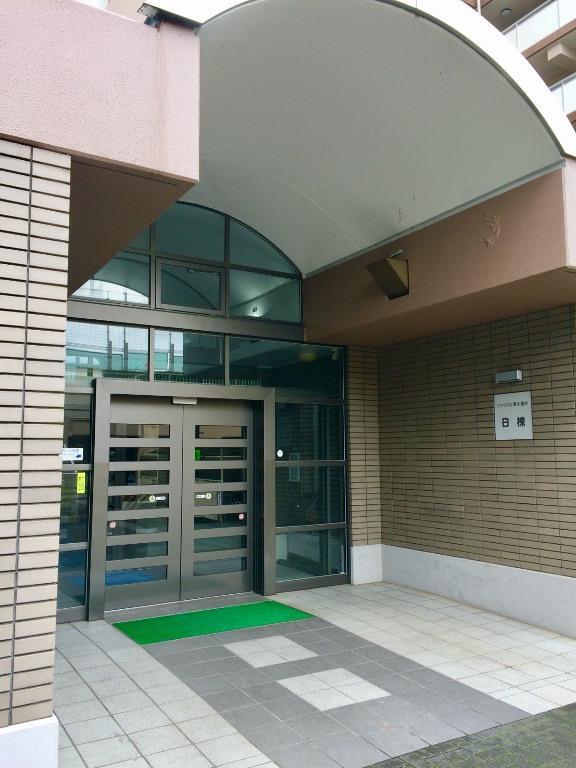 14/15 エントランス