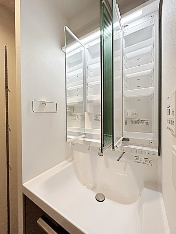 23/28 洗面