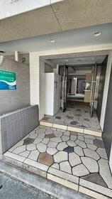 2/3 エントランス