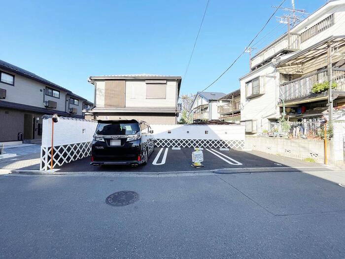 20/22 駐車場