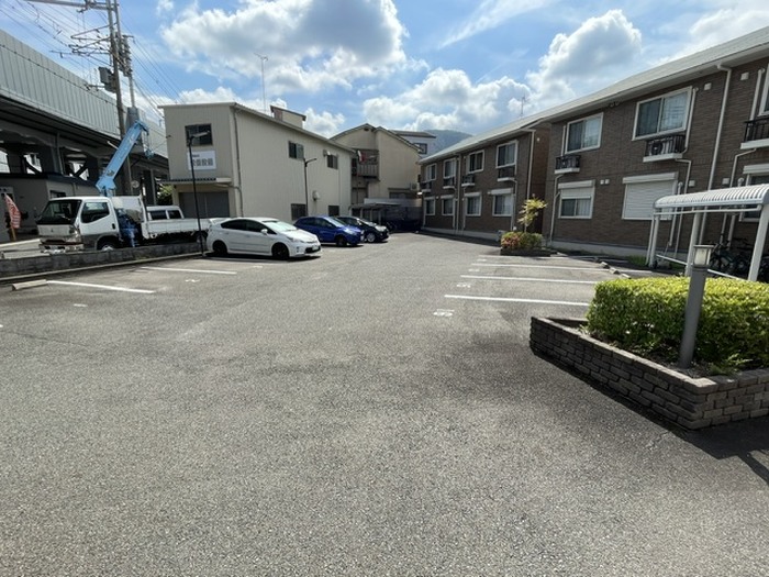 16/19 駐車場