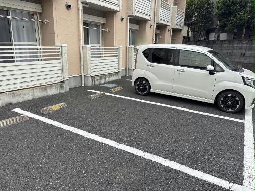 14/14 駐車場