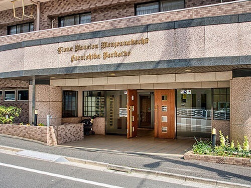 2/2 エントランス