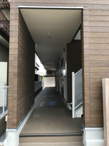 19/19 エントランス