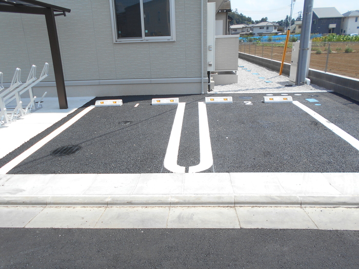 8/8 駐車場