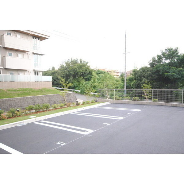 4/5 駐車場