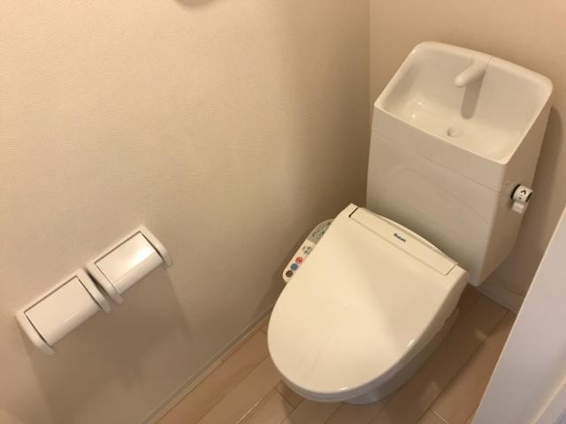 16/26 トイレ