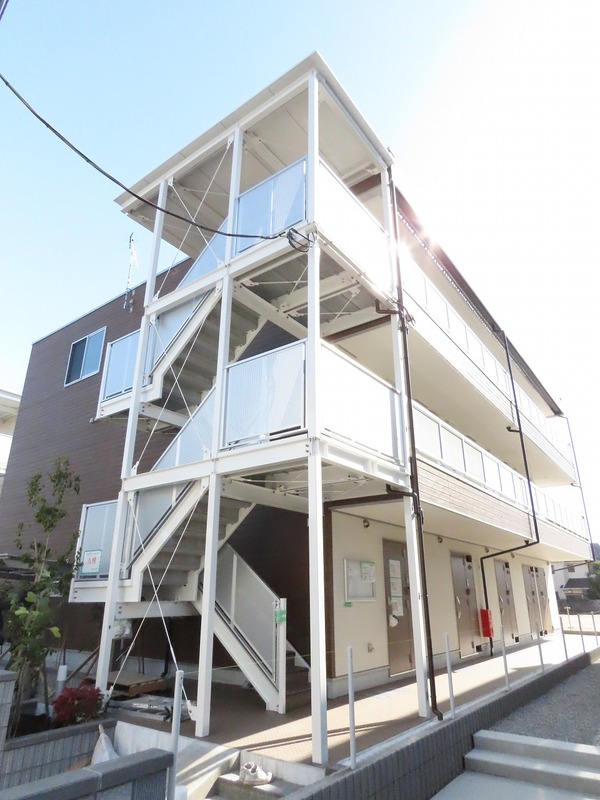 2/2 エントランス