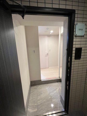 16/29 玄関