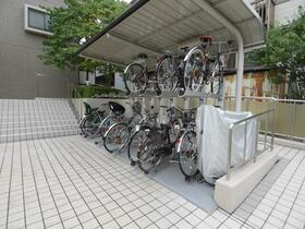 15/15 駐車場