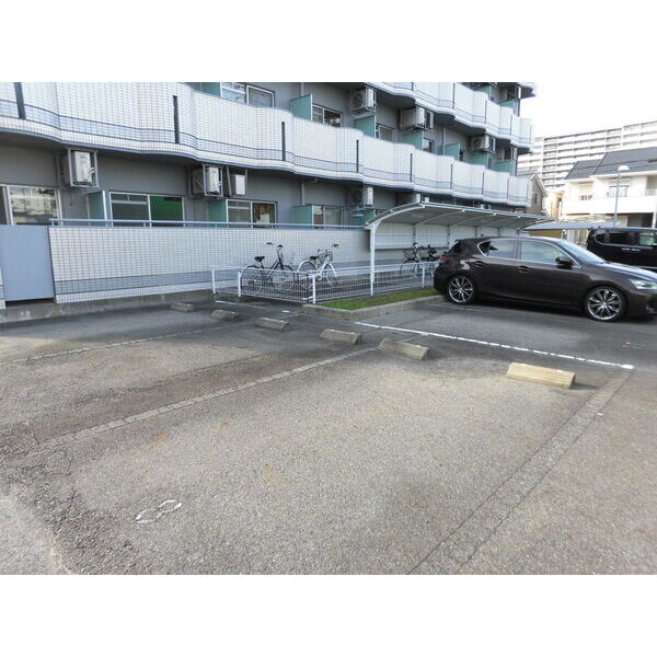 3/5 駐車場