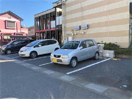 14/21 駐車場