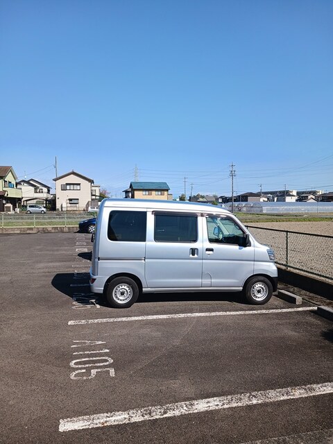 4/13 駐車場