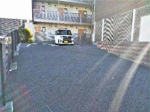 14/16 駐車場