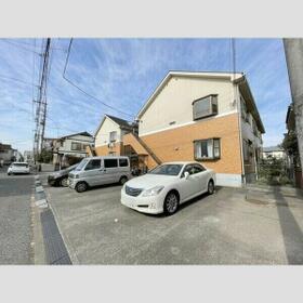 15/15 駐車場