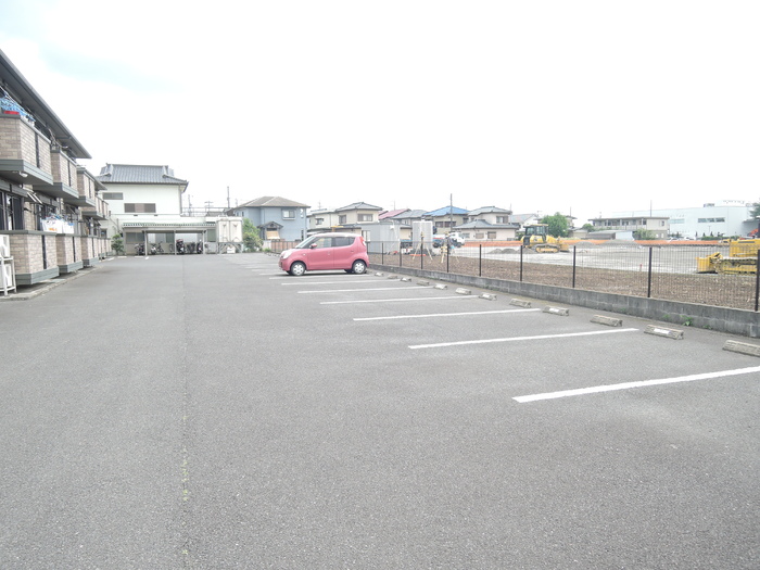 20/28 駐車場
