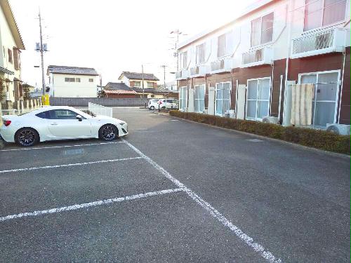 14/14 駐車場
