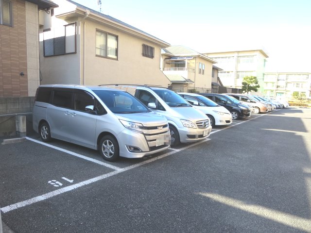 14/15 駐車場