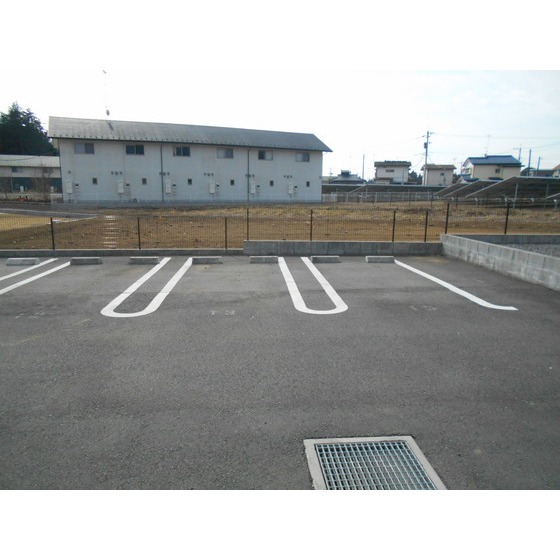 3/3 駐車場