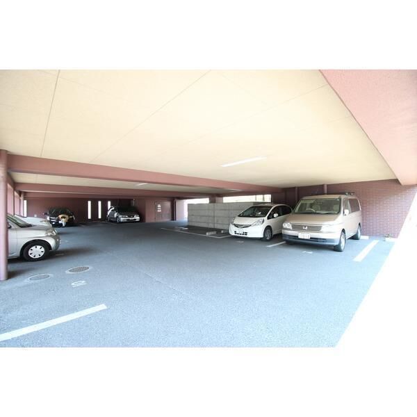 15/26 駐車場