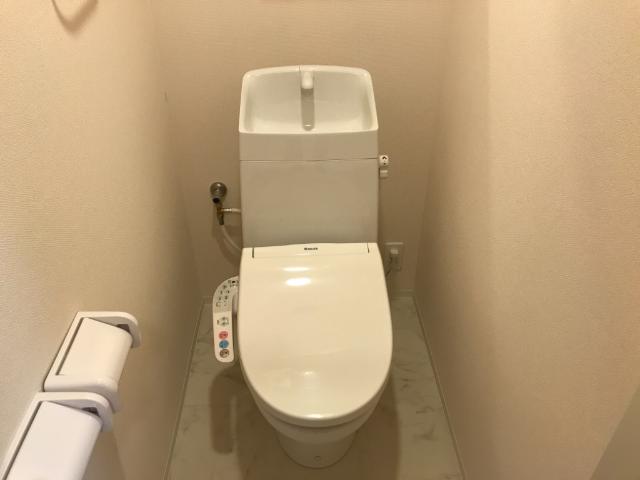 18/22 トイレ