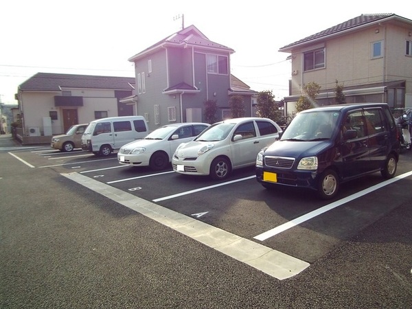 18/19 駐車場