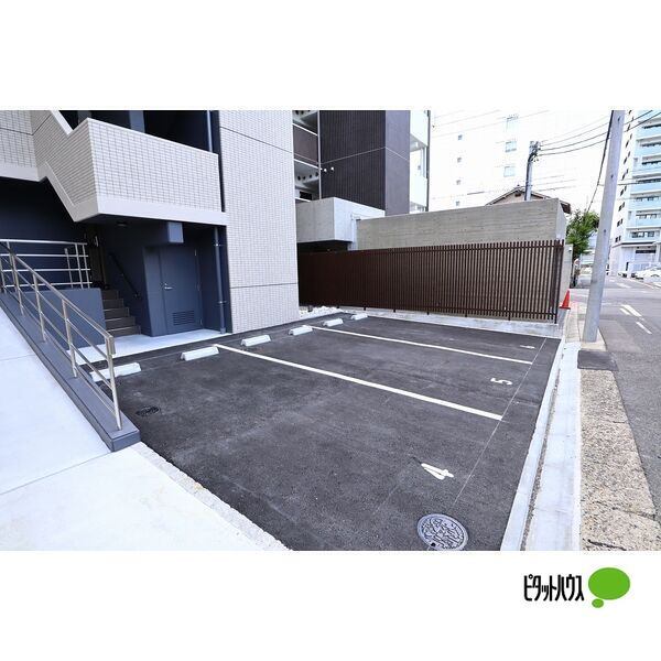 4/4 駐車場