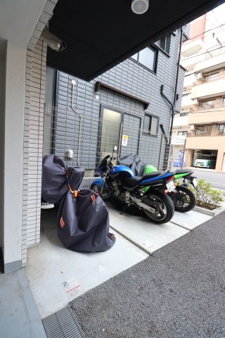 3/3 駐車場