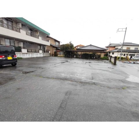 2/2 駐車場