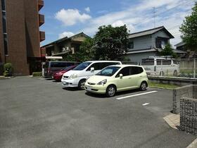 2/2 駐車場