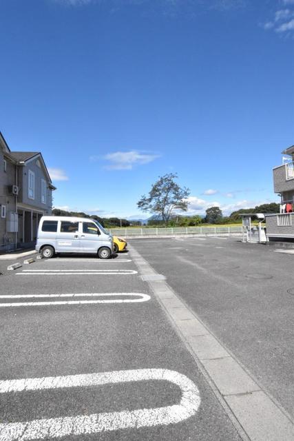 14/20 駐車場