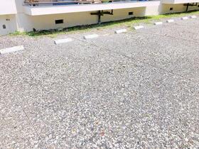 16/16 駐車場