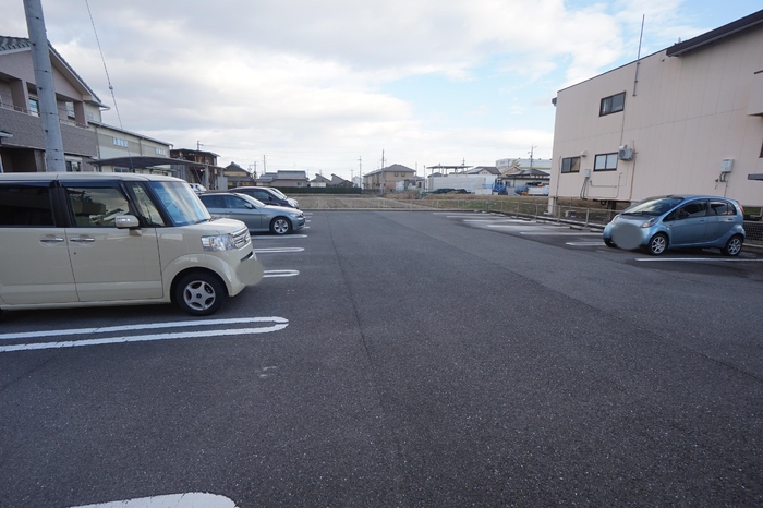 8/10 駐車場