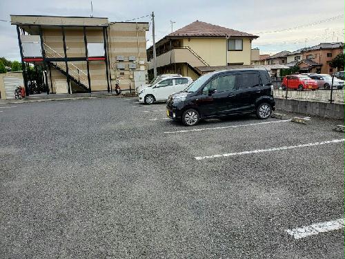 2/7 駐車場