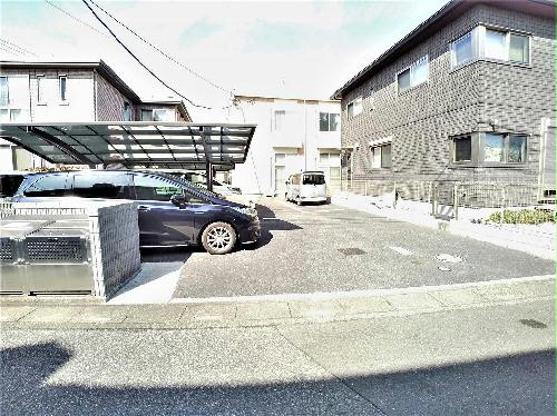 14/15 駐車場