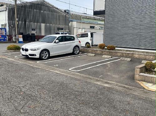 13/21 駐車場