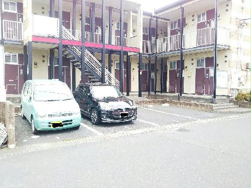 14/21 駐車場