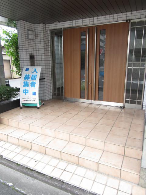 3/4 エントランス