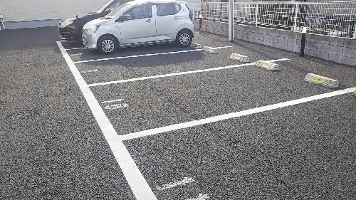 14/14 駐車場
