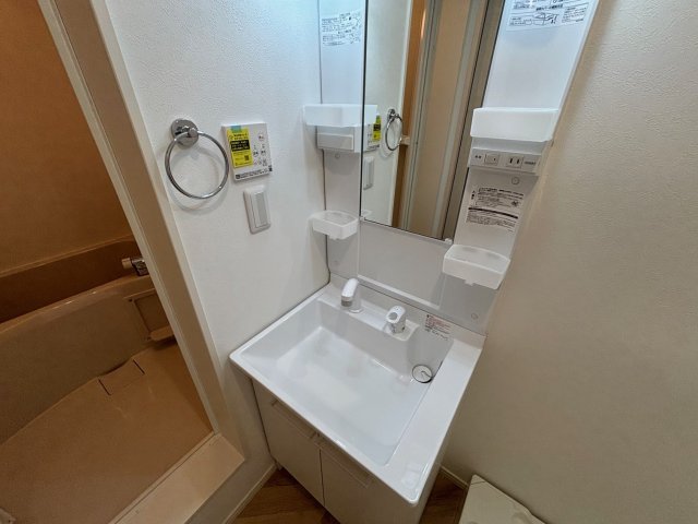13/30 洗面