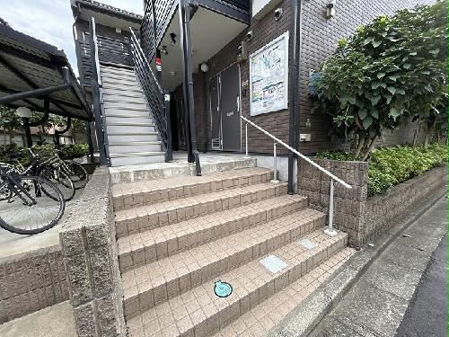 14/14 エントランス