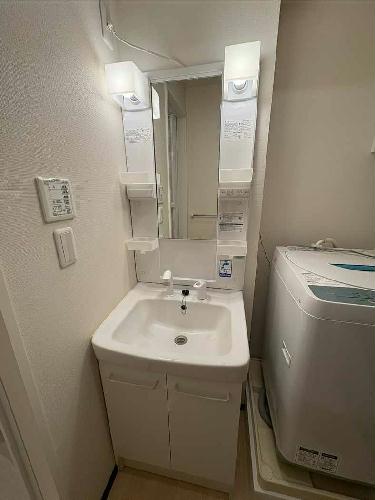 14/14 駐車場