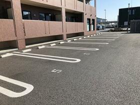 2/2 駐車場