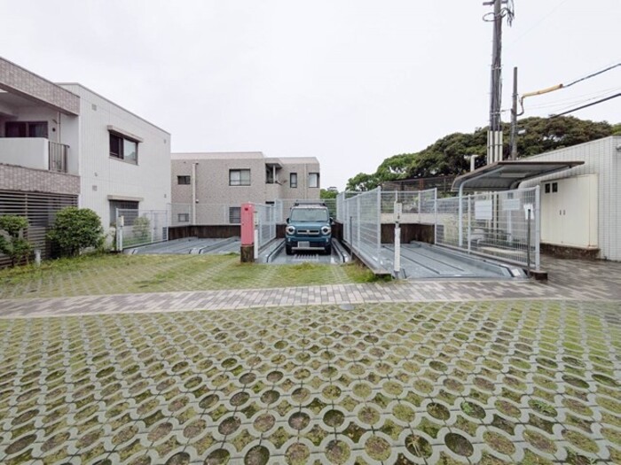 10/20 駐車場