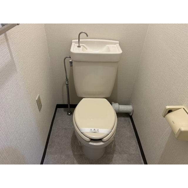 16/25 トイレ