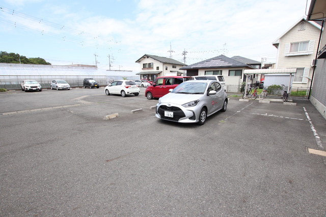 22/22 駐車場