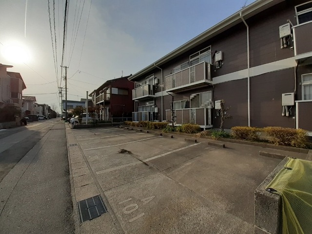 2/10 駐車場