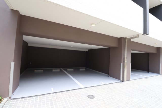15/20 駐車場